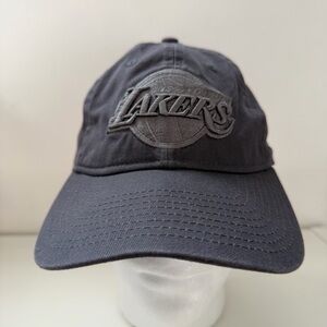 Los Angeles Lakers Hat Cap Strapback One Size New Era 9Twenty Charcoal Gray